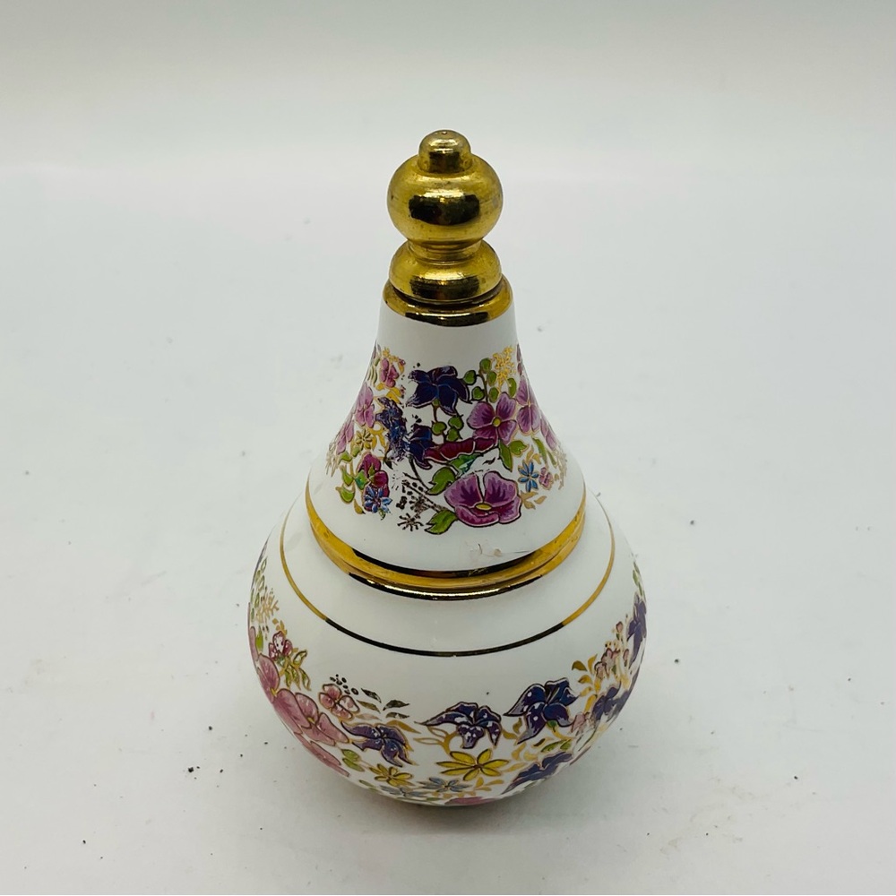 VTG Perfume Solid Cream Ceramic Bottle White With Flowers -No Solid Perfume Left